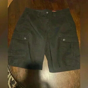 St. John’s bay cargo shorts black men’s waist size 34”.